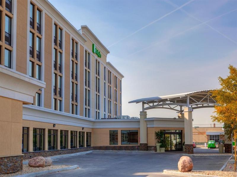 Holiday Inn Express Winnipeg Airport - Polo Park By Ihg מראה חיצוני תמונה