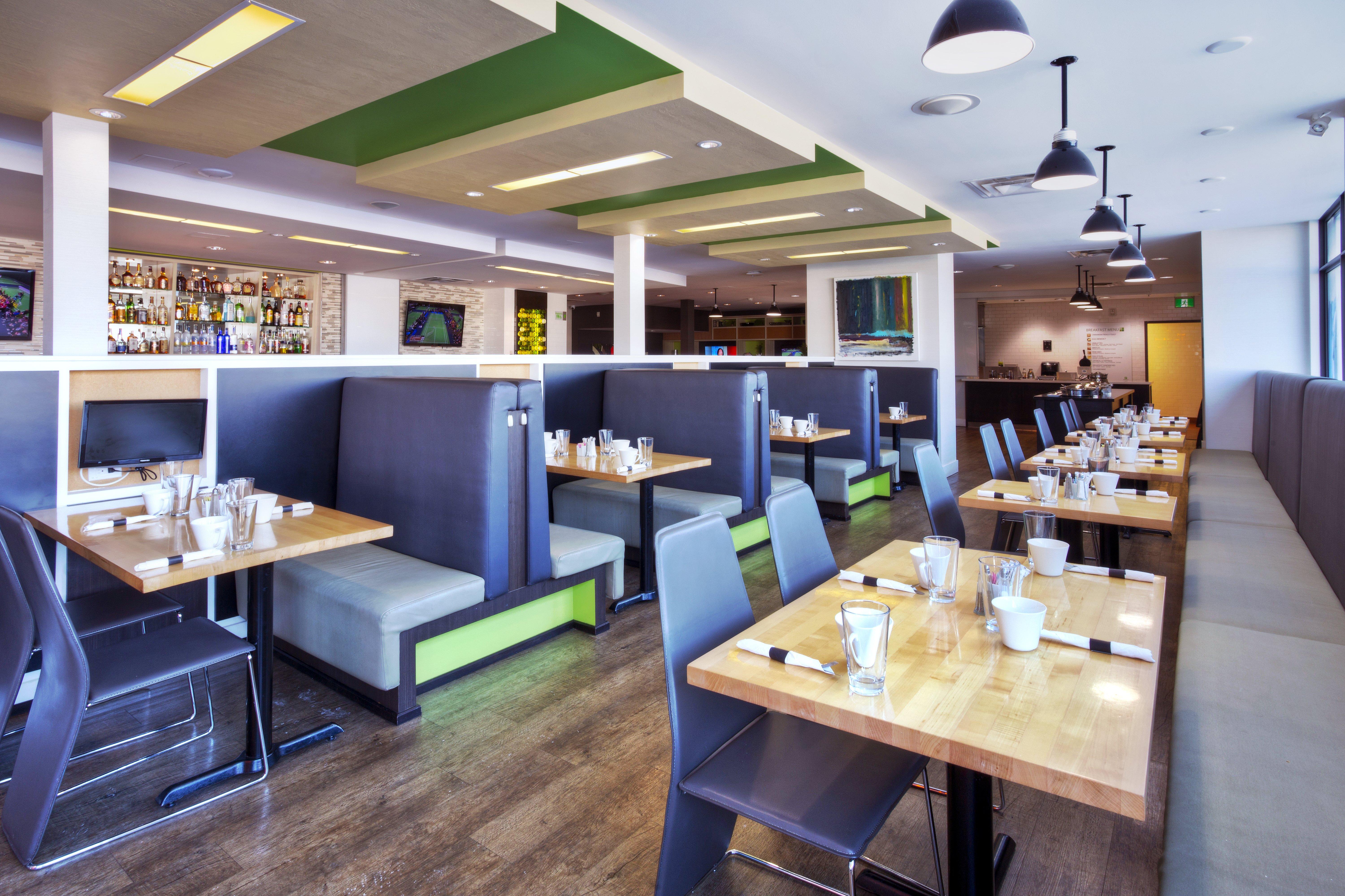 Holiday Inn Express Winnipeg Airport - Polo Park By Ihg מראה חיצוני תמונה