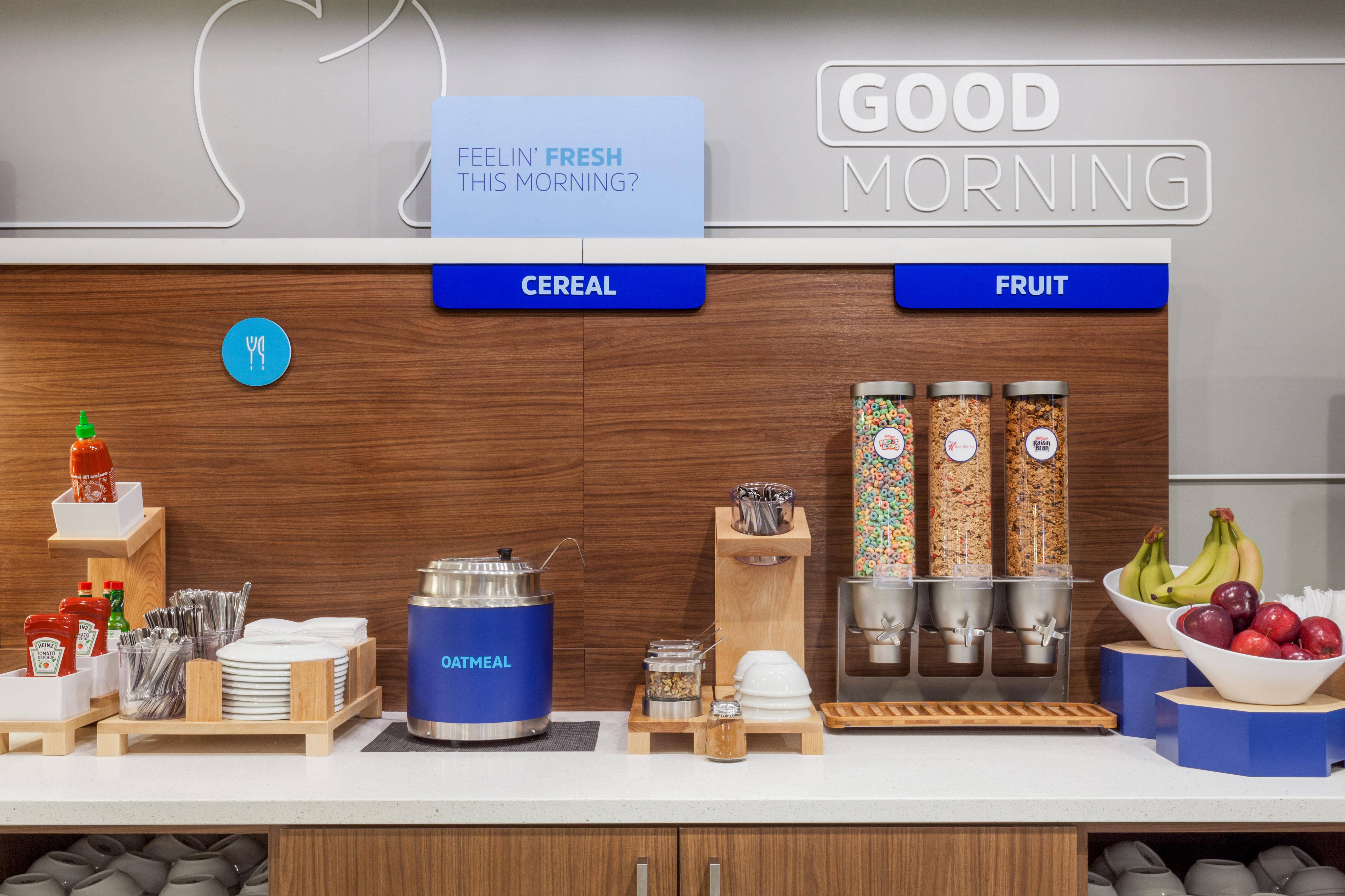 Holiday Inn Express Winnipeg Airport - Polo Park By Ihg מראה חיצוני תמונה