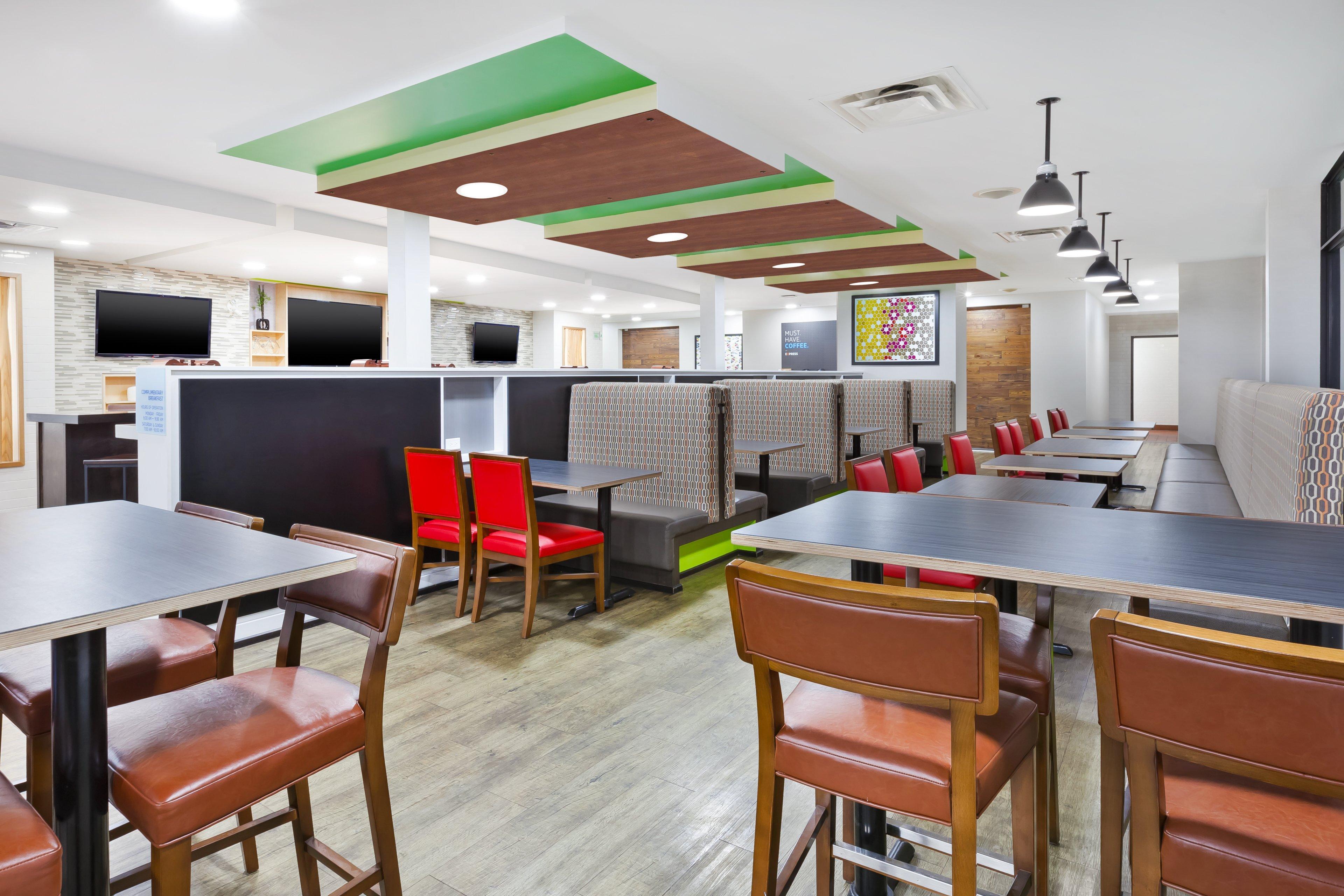 Holiday Inn Express Winnipeg Airport - Polo Park By Ihg מראה חיצוני תמונה