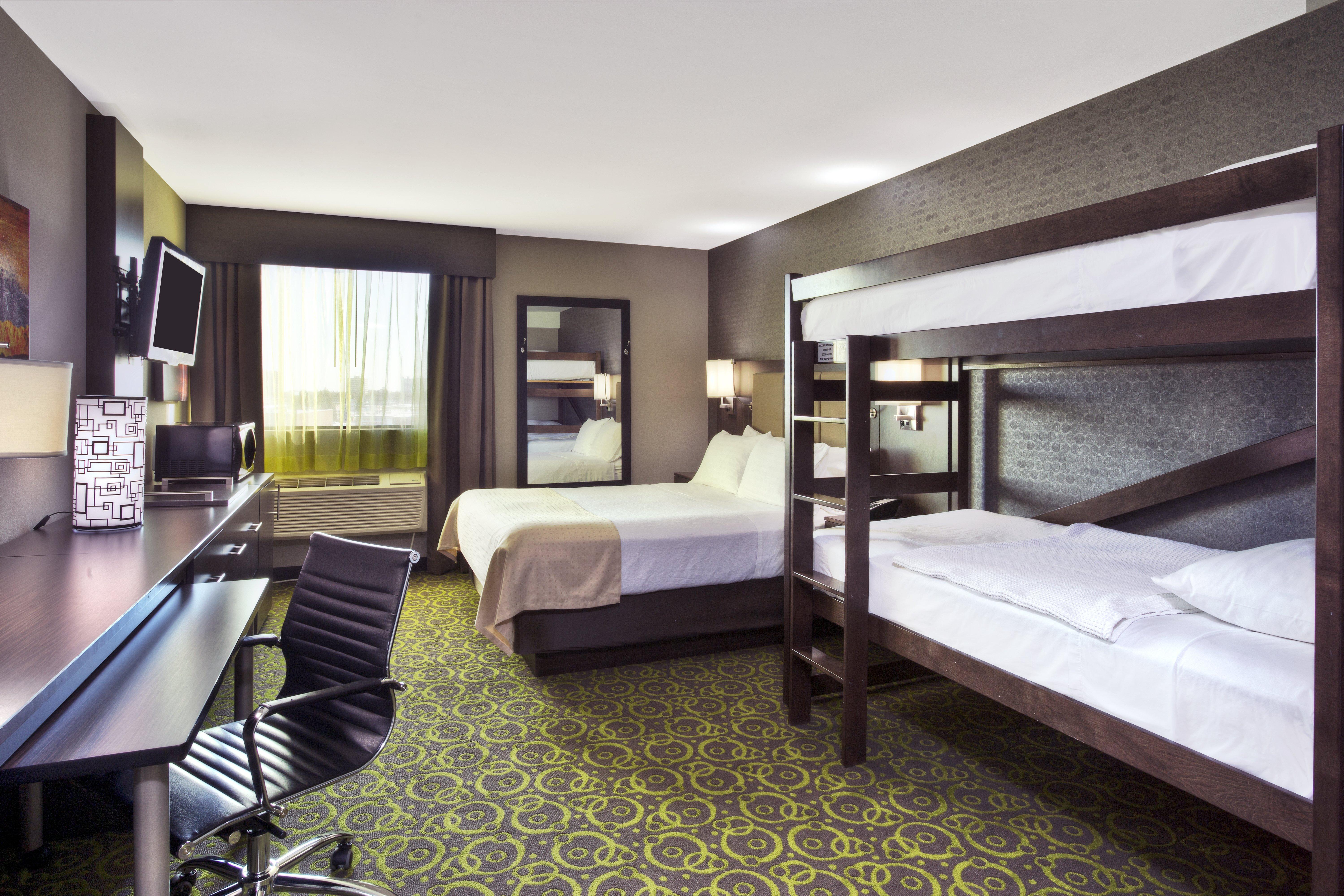 Holiday Inn Express Winnipeg Airport - Polo Park By Ihg מראה חיצוני תמונה