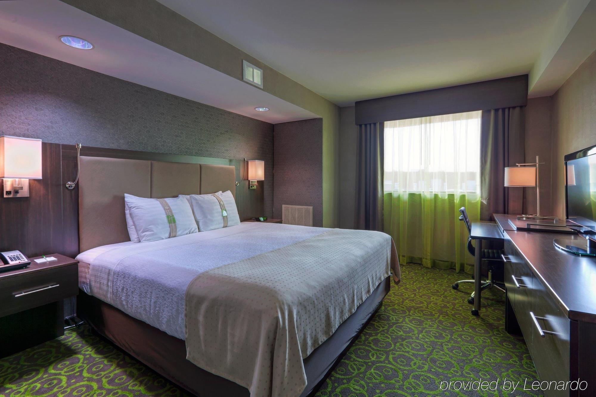 Holiday Inn Express Winnipeg Airport - Polo Park By Ihg מראה חיצוני תמונה