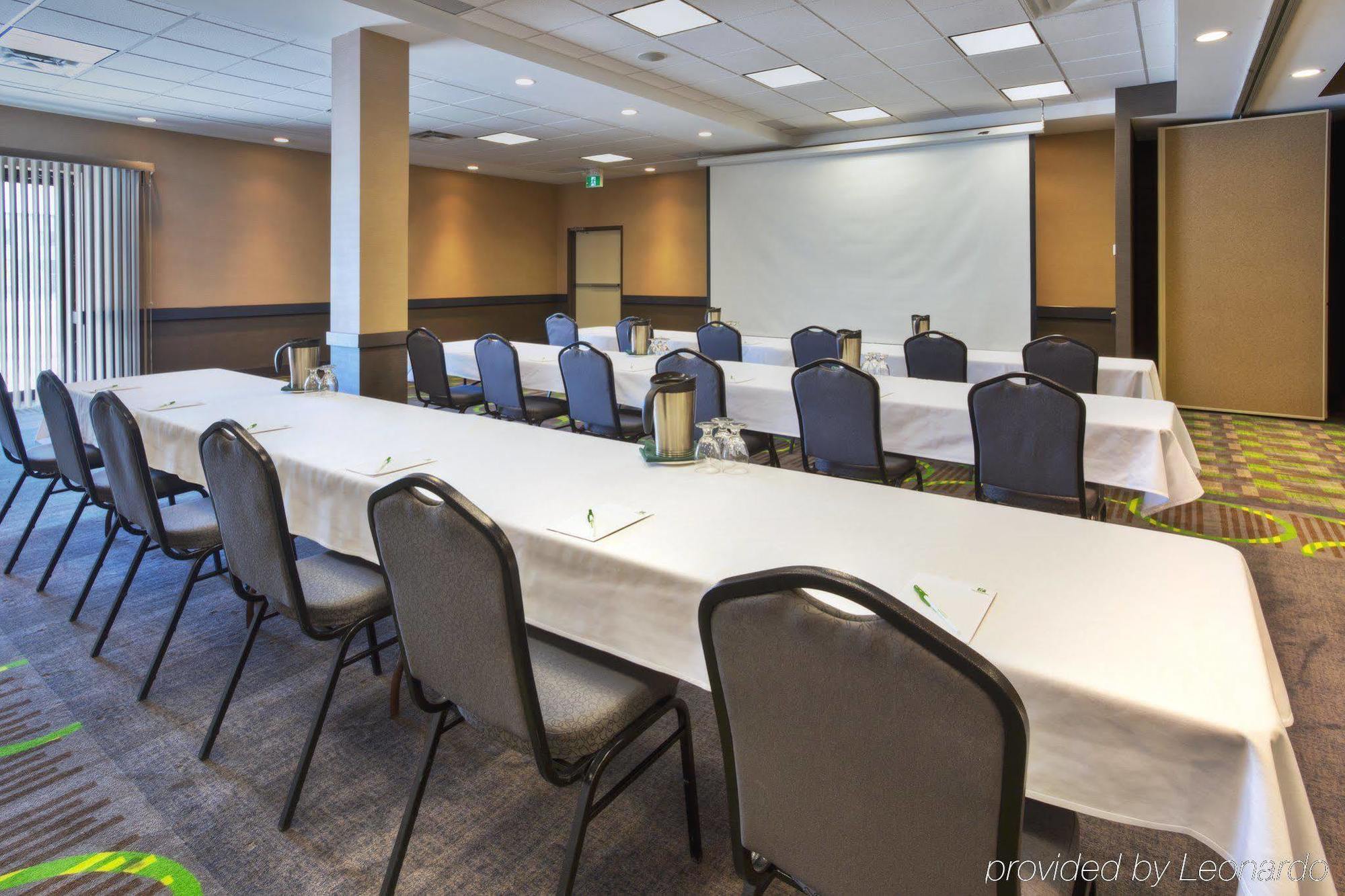 Holiday Inn Express Winnipeg Airport - Polo Park By Ihg מראה חיצוני תמונה