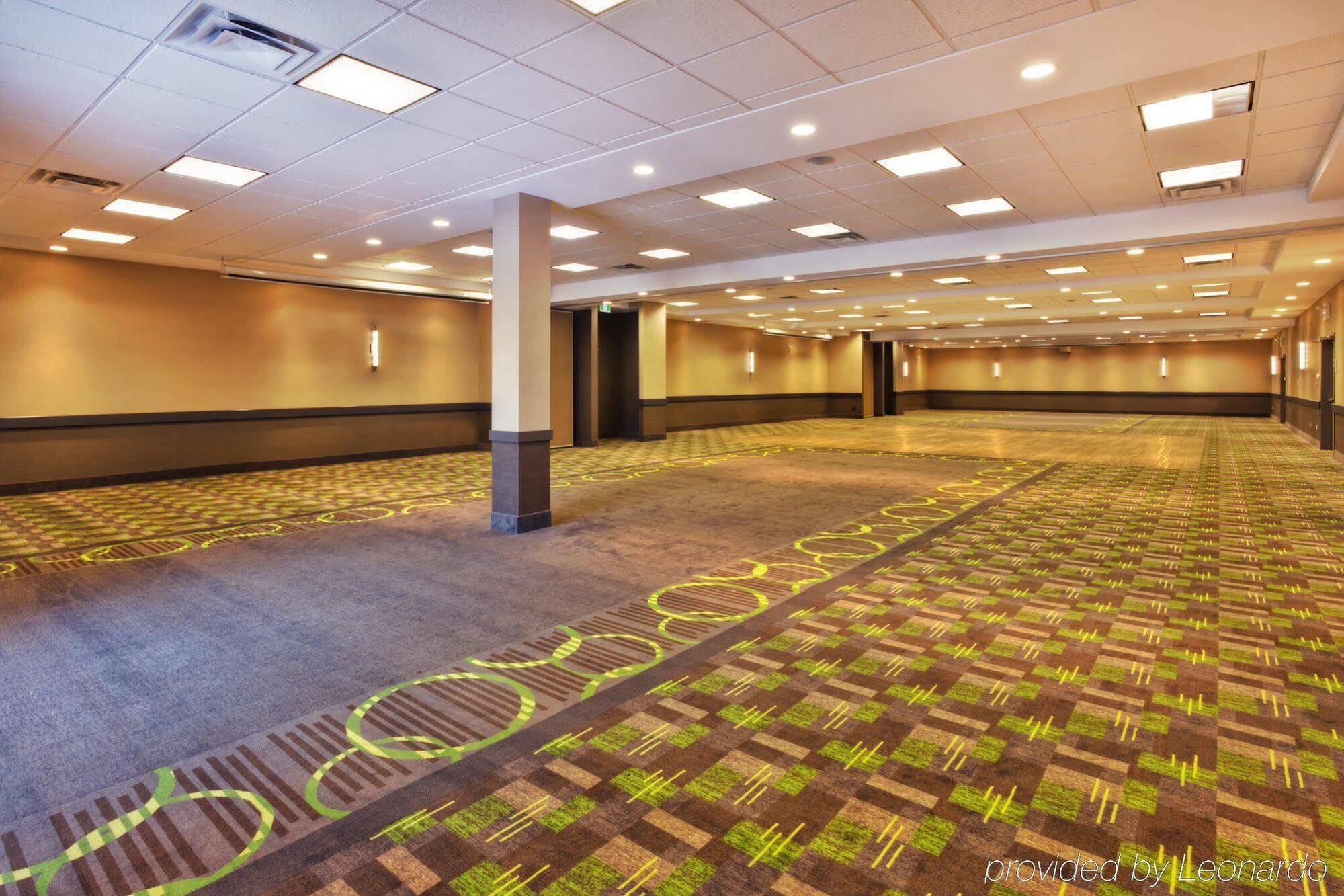 Holiday Inn Express Winnipeg Airport - Polo Park By Ihg מראה חיצוני תמונה